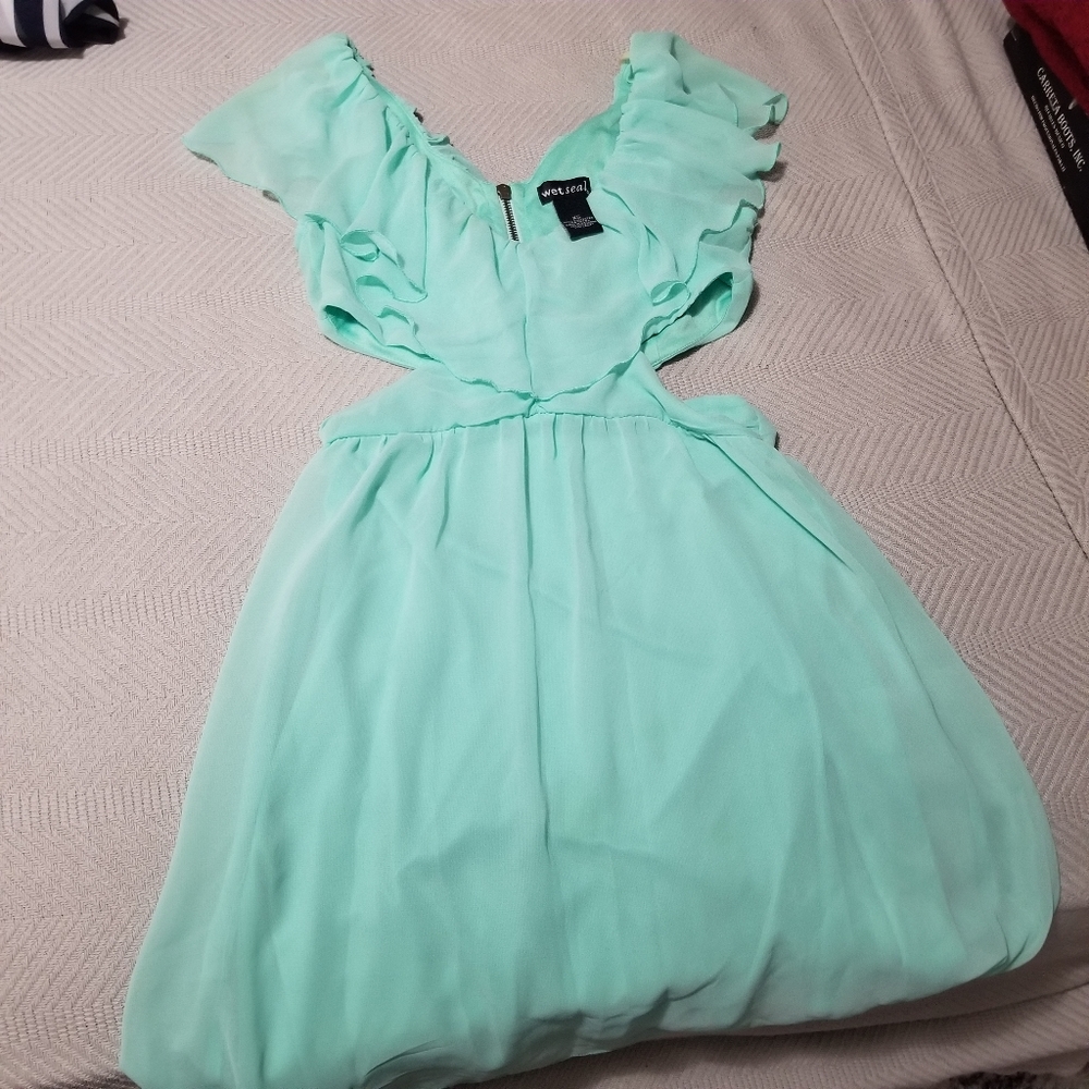 Short dress
